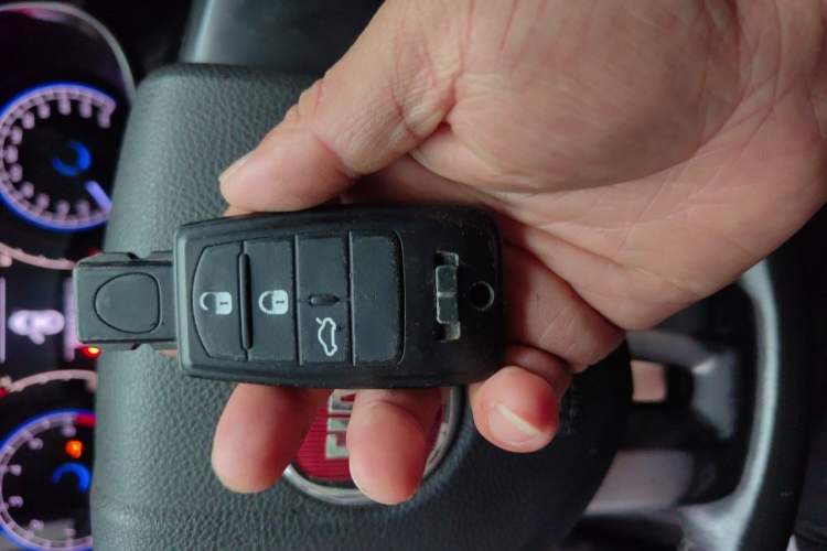 Used Fiat Viaggio 2012 1.4T Automatic Jingxiang Edition Vehicle Key