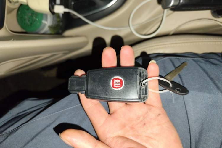 Used Fiat Viaggio 2012 1.4T Automatic Jingxiang Edition Vehicle Key