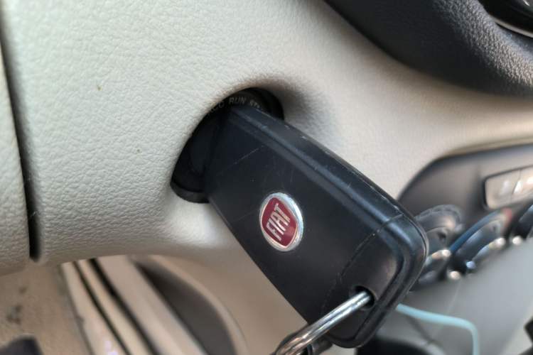 Used Fiat Viaggio 2012 1.4T Automatic Jingxiang Edition Vehicle Key