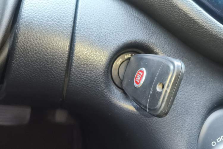 Used Fiat Viaggio 2012 1.4T Automatic Jingxiang Edition Vehicle Key