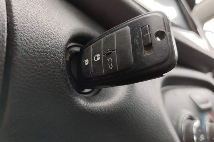 Used Fiat Viaggio 2012 1.4T Automatic Jingxiang Edition Vehicle Key