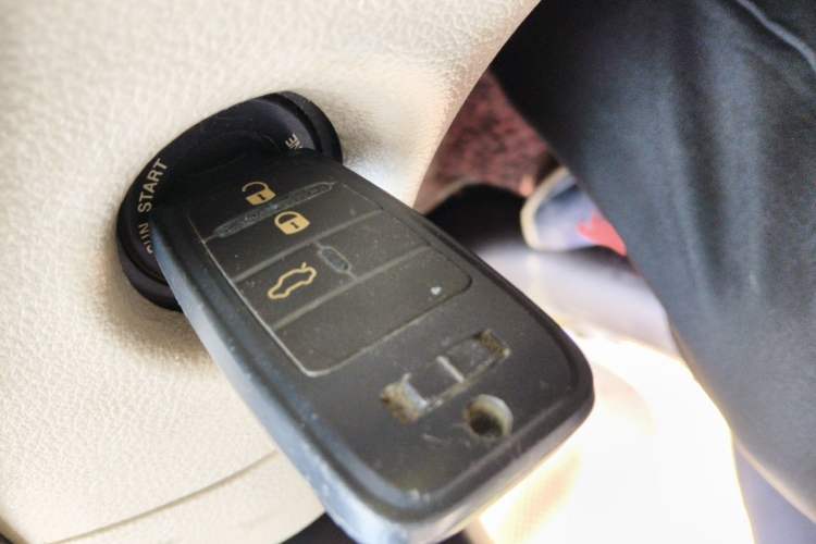 Used Fiat Viaggio 2012 1.4T Automatic Enjoyment Edition Vehicle Key