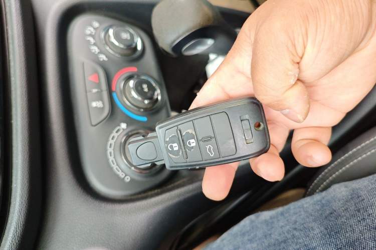 Used Fiat Viaggio 2012 1.4T Automatic Jingxiang Edition Vehicle Key