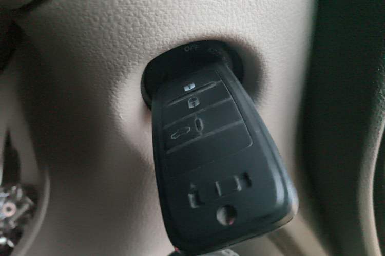 Used Fiat Viaggio 2012 1.4T Automatic Enjoyment Edition Vehicle Key