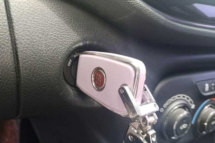 Used Fiat Viaggio 2012 1.4T Automatic Jingxiang Edition Vehicle Key