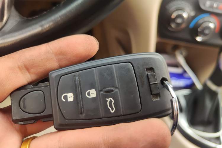 Used Fiat Viaggio 2012 1.4T Automatic Jingxiang Edition Vehicle Key