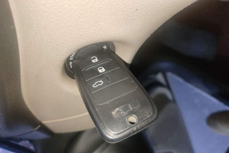 Used Fiat Viaggio 2012 1.4T Manual Enjoyment Edition Vehicle Key