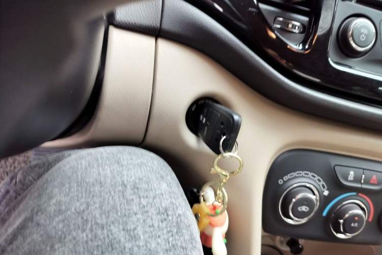 Used Fiat Viaggio 2012 1.4T Automatic Jingxiang Edition Vehicle Key