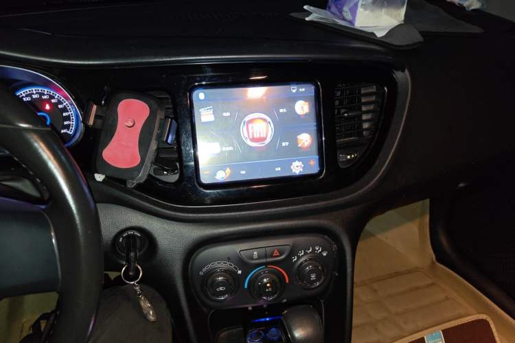 Used Fiat Viaggio 2012 1.4T Automatic Jingxiang Edition Audio And AC Panel