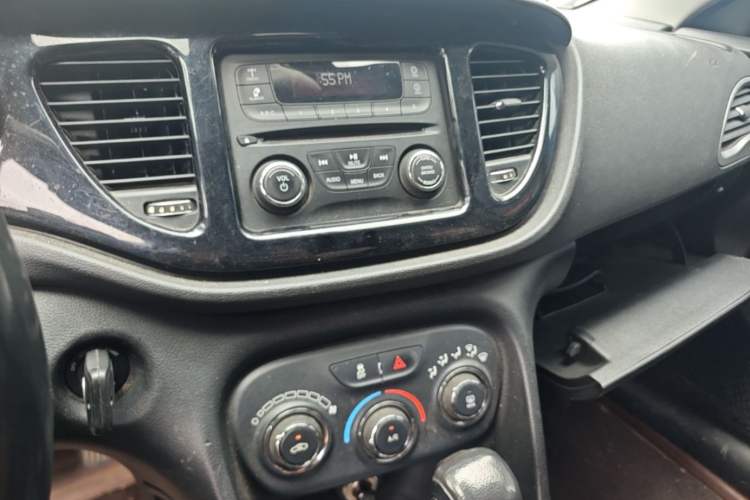 Used Fiat Viaggio 2012 1.4T Automatic Jingxiang Edition Audio And AC Panel