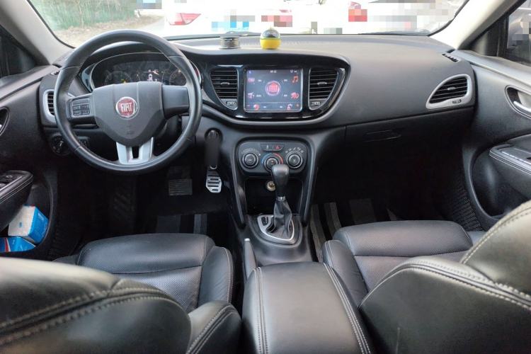 Used Fiat Viaggio 2012 1.4T Automatic Jingxiang Edition Center Console