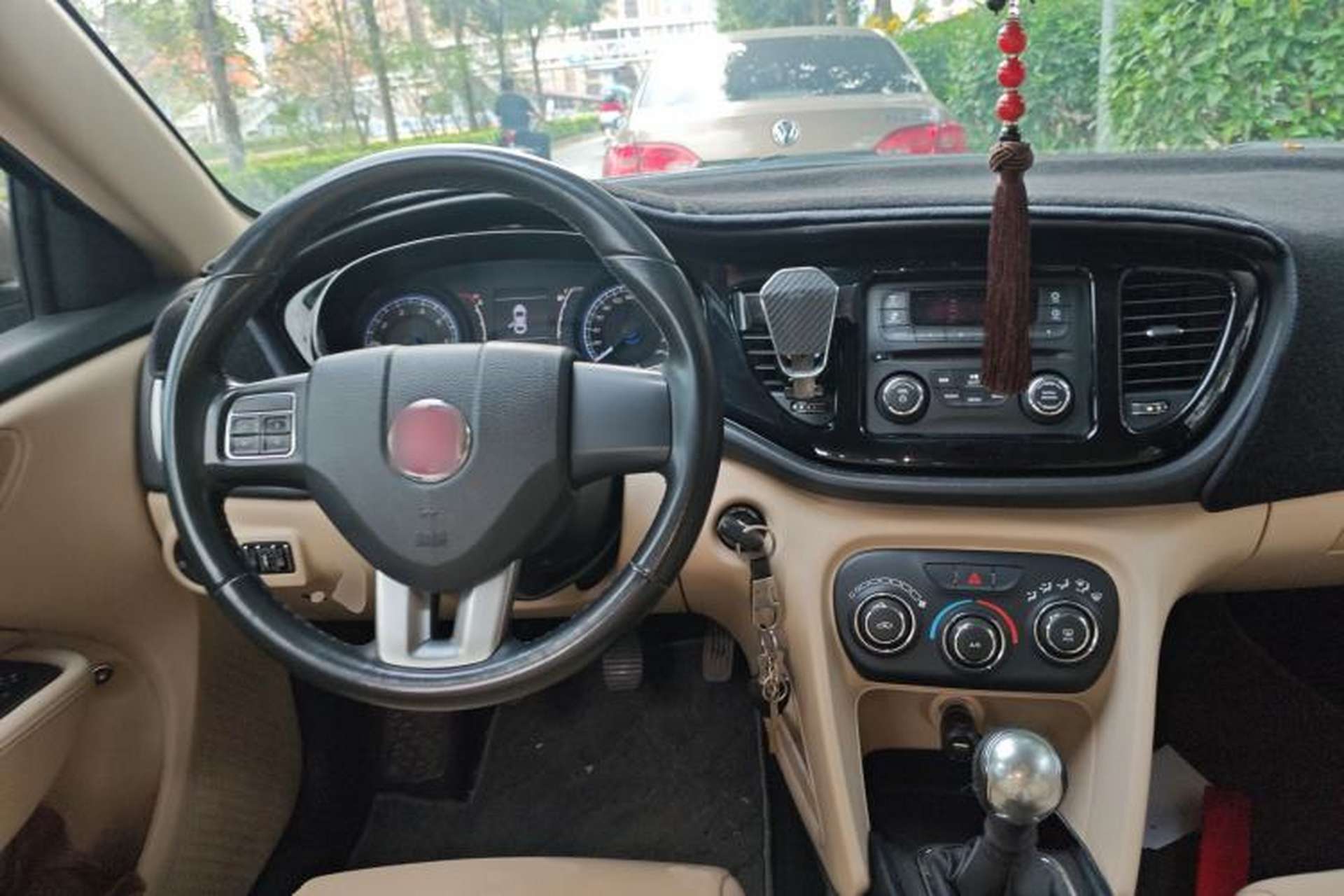 Used Fiat Viaggio 2012 1.4T Manual Enjoyment Edition Center Console