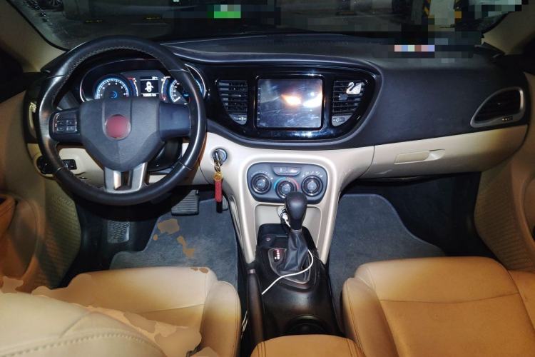 Used Fiat Viaggio 2012 1.4T Automatic Enjoyment Edition Center Console