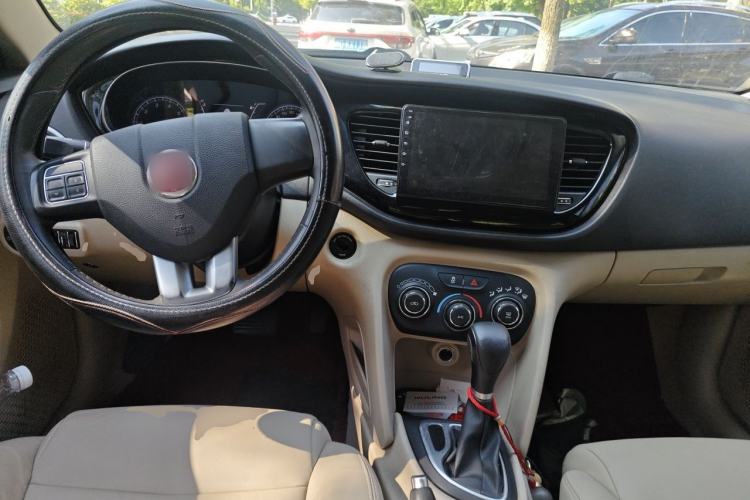 Used Fiat Viaggio 2012 1.4T Automatic Jingxiang Edition Center Console