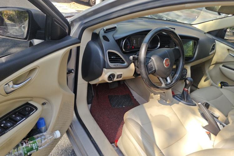 Used Fiat Viaggio 2012 1.4T Automatic Jingxiang Edition Driver Seat
