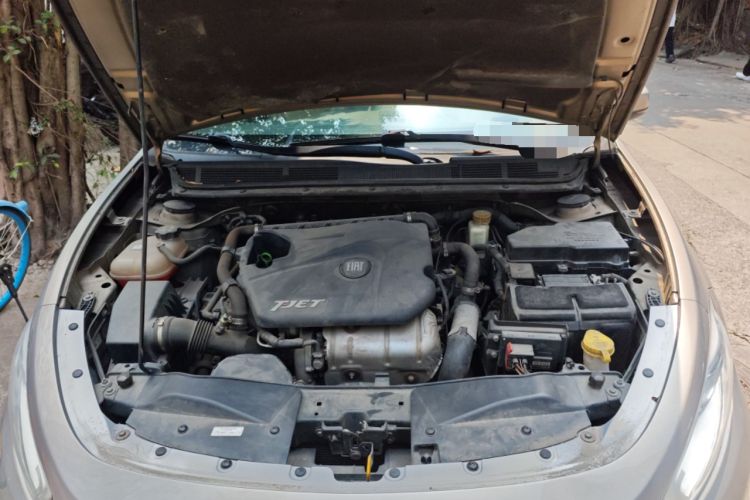 Used Fiat Viaggio 2012 1.4T Automatic Enjoyment Edition Engine Bay