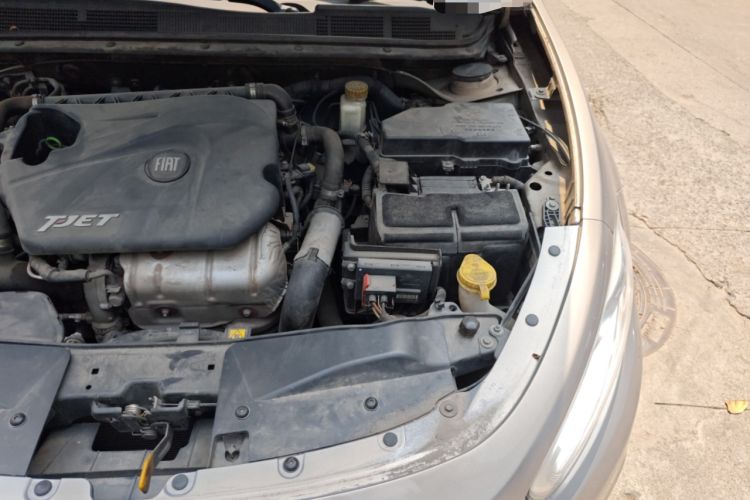 Used Fiat Viaggio 2012 1.4T Automatic Enjoyment Edition Engine Bay Left