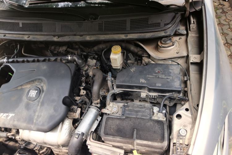 Used Fiat Viaggio 2012 1.4T Automatic Jingxiang Edition Engine Bay Left