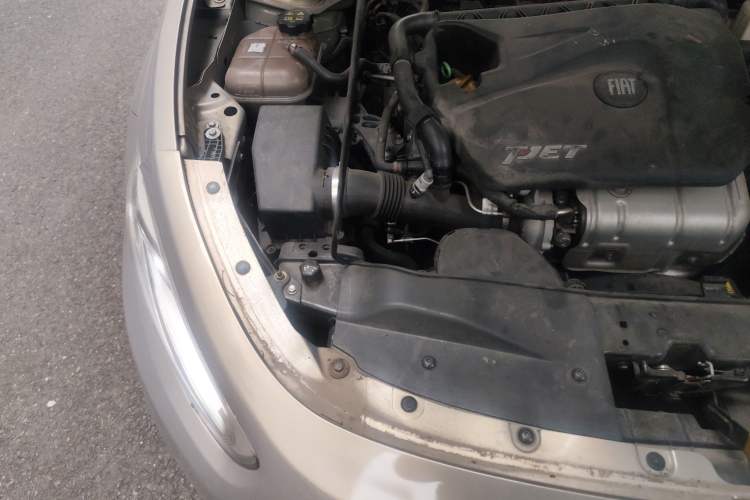 Used Fiat Viaggio 2012 1.4T Automatic Jingxiang Edition Engine Bay Right