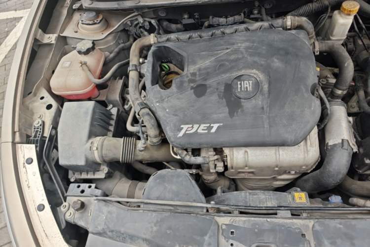 Used Fiat Viaggio 2012 1.4T Automatic Jingxiang Edition Engine Bay Right