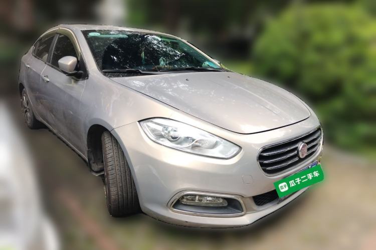 Used Fiat Viaggio 2012 1.4T Automatic Jingxiang Edition Front Right 45 Deg