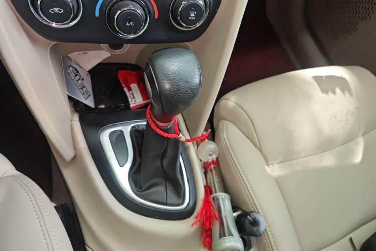 Used Fiat Viaggio 2012 1.4T Automatic Jingxiang Edition Gear Lever