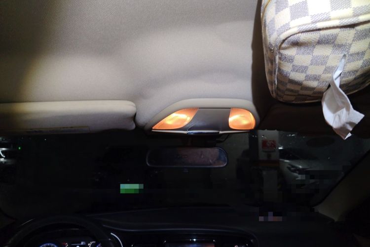 Used Fiat Viaggio 2012 1.4T Automatic Enjoyment Edition Headliner