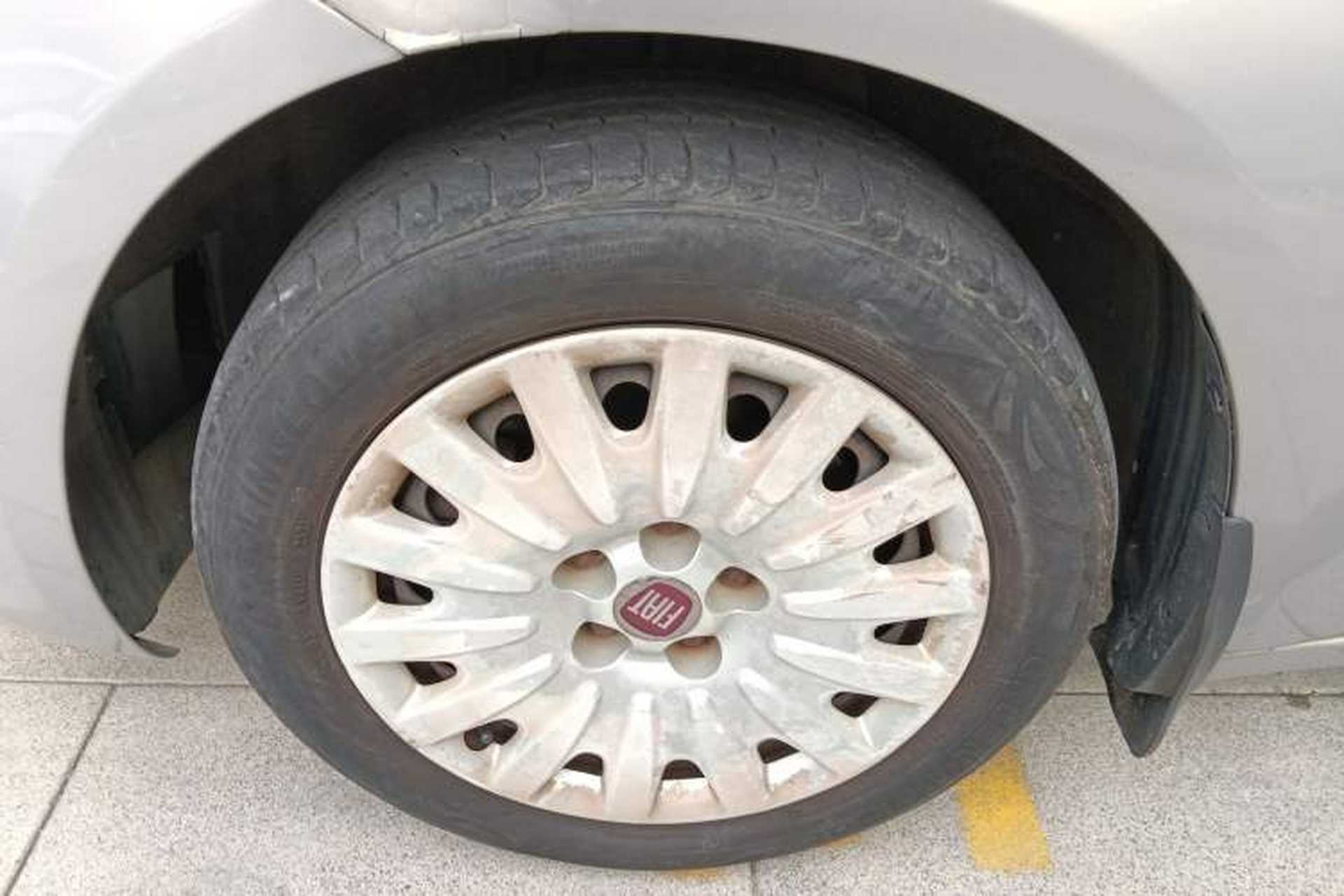 Used Fiat Viaggio 2012 1.4T Automatic Enjoyment Edition Left Front Wheel Hub