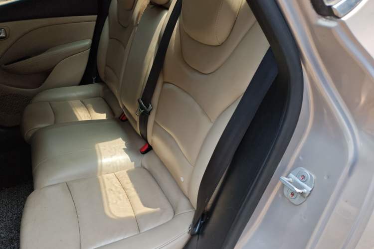 Used Fiat Viaggio 2012 1.4T Automatic Enjoyment Edition Left Rear Seat