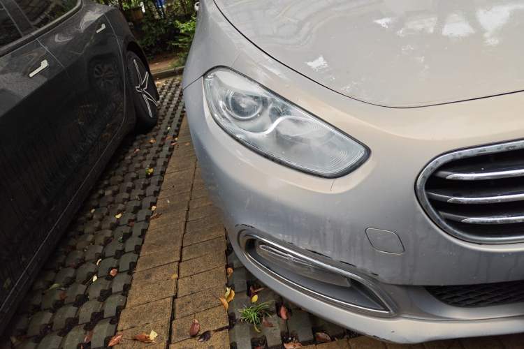 Used Fiat Viaggio 2012 1.4T Automatic Jingxiang Edition Right Front Headlight