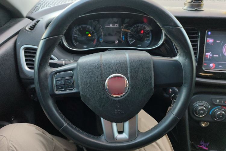 Used Fiat Viaggio 2012 1.4T Automatic Jingxiang Edition Steering Wheel