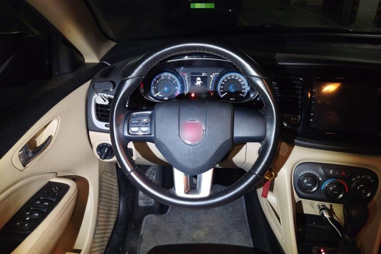 Used Fiat Viaggio 2012 1.4T Automatic Enjoyment Edition Steering Wheel
