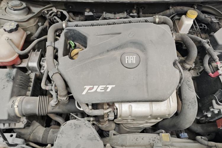 Used Fiat Viaggio 2013 1.4T Anniversary Edition Engine Bay