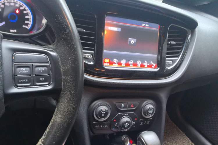 Used Fiat Viaggio 2013 1.4T Anniversary Edition Audio And AC Panel