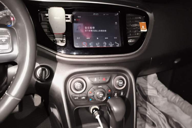 Used Fiat Viaggio 2013 1.4T Anniversary Edition Audio And AC Panel