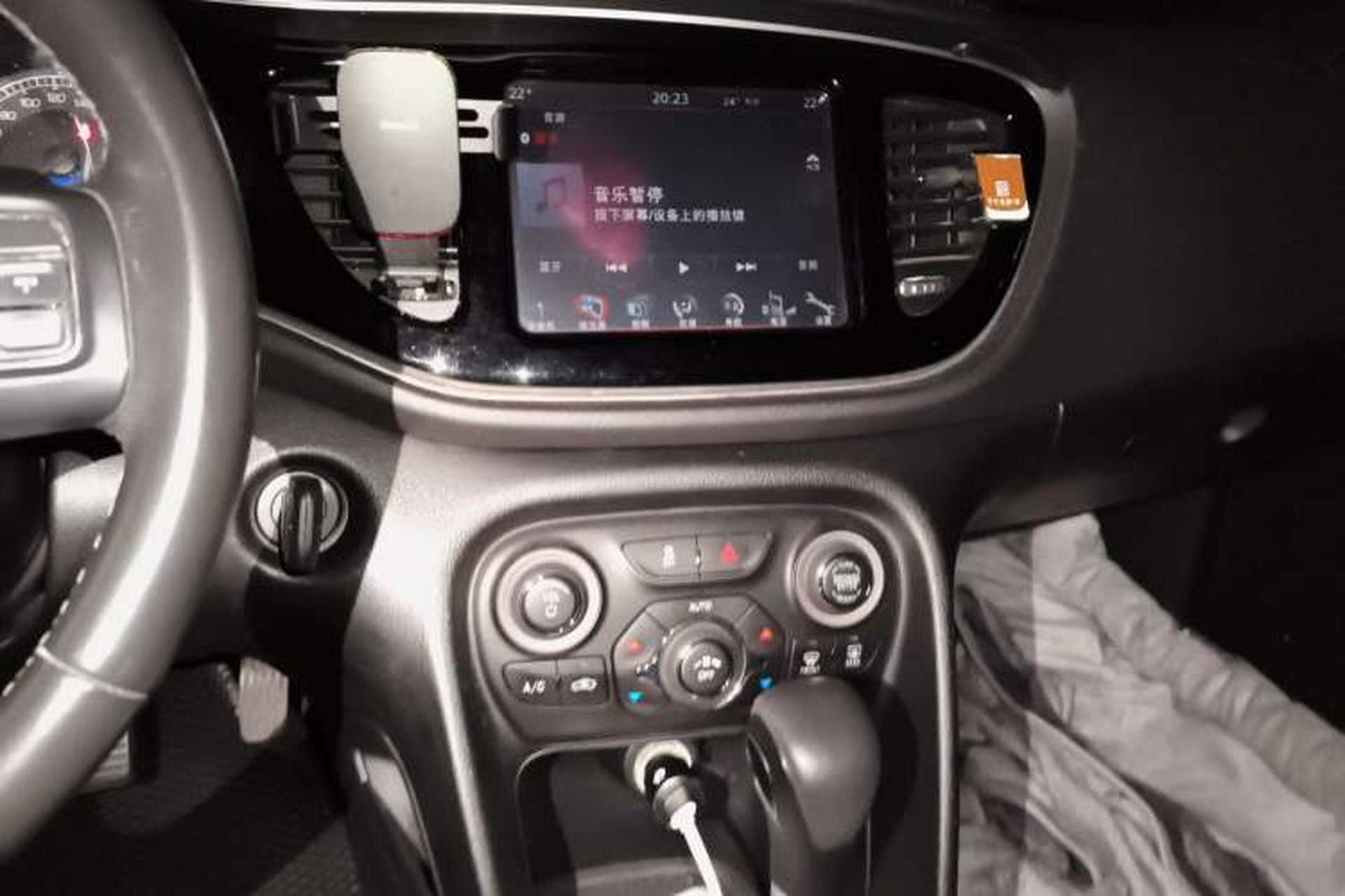 Used Fiat Viaggio 2013 1.4T Anniversary Edition Audio And AC Panel