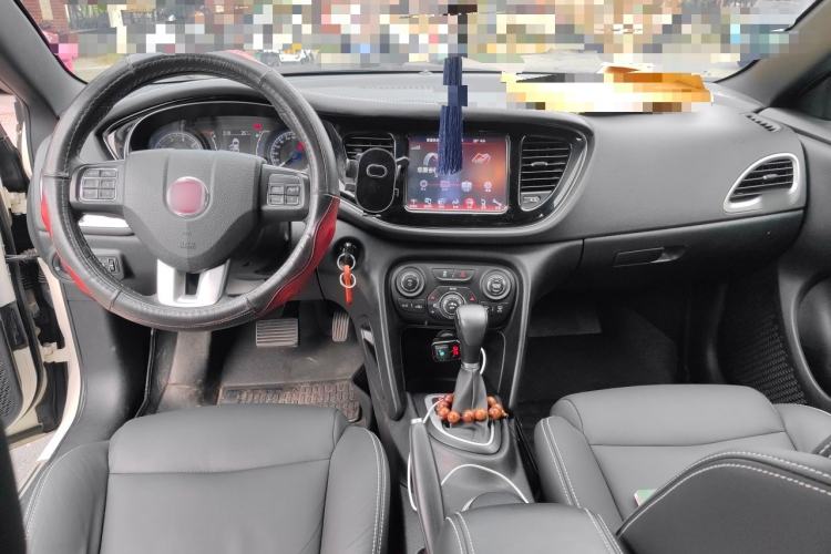 Used Fiat Viaggio 2013 1.4T Anniversary Edition Center Console