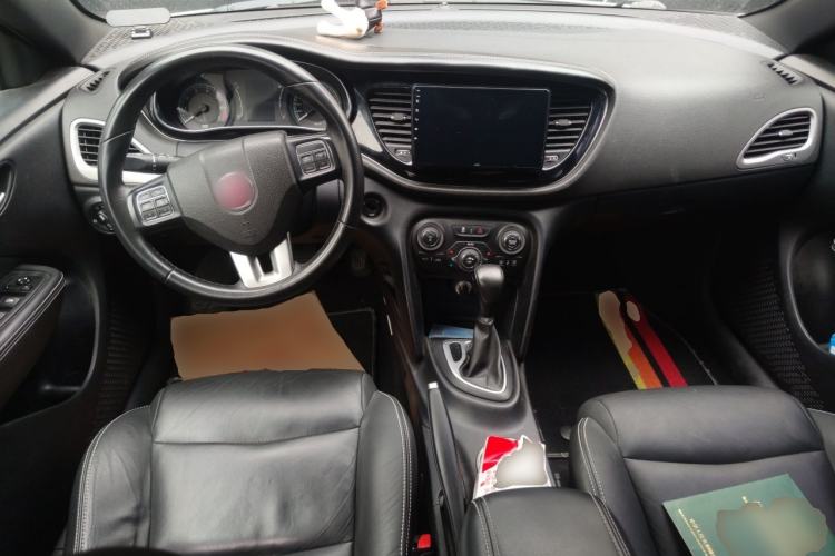 Used Fiat Viaggio 2013 1.4T Anniversary Edition Center Console