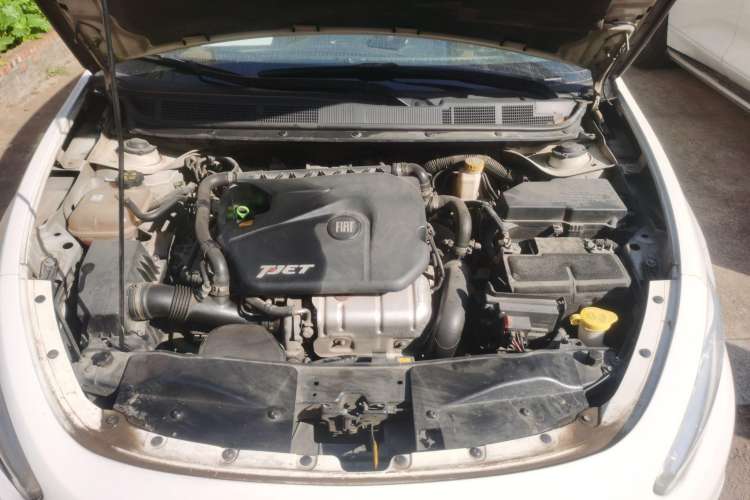 Used Fiat Viaggio 2013 1.4T Anniversary Edition Engine Bay