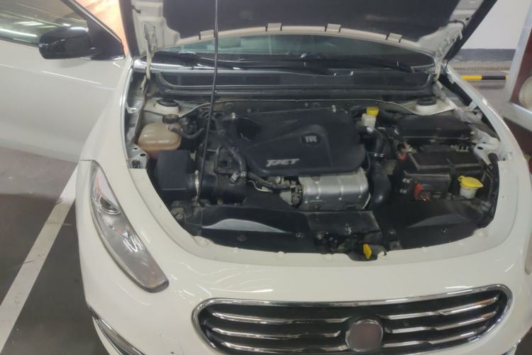 Used Fiat Viaggio 2013 1.4T Anniversary Edition Engine Bay Right