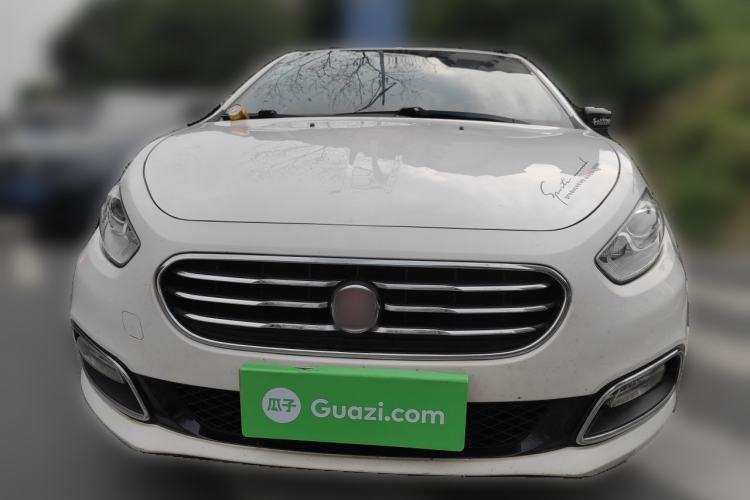 Used Fiat Viaggio 2013 1.4T Anniversary Edition Front