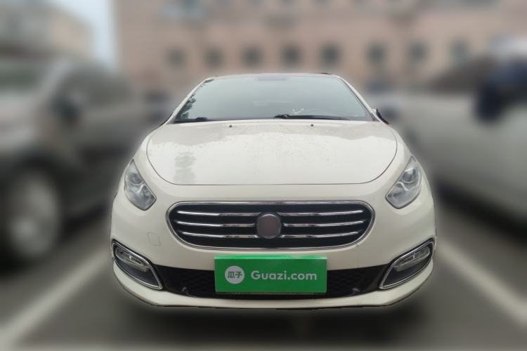 Used Fiat Viaggio 2013 1.4T Anniversary Edition Front