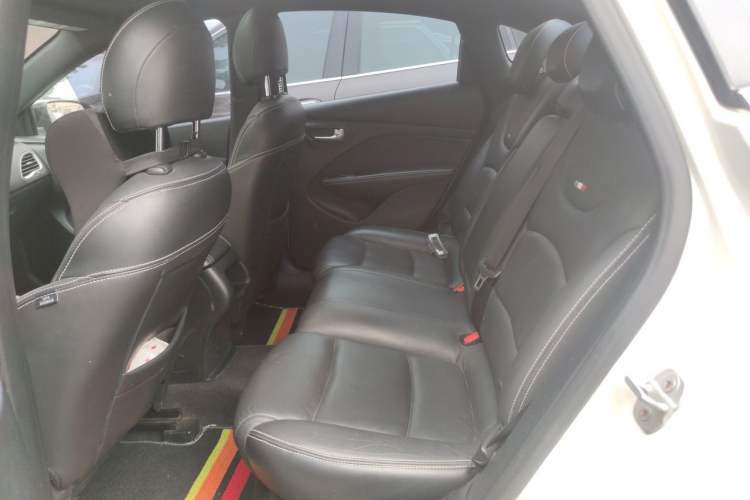 Used Fiat Viaggio 2013 1.4T Anniversary Edition Left Rear Seat