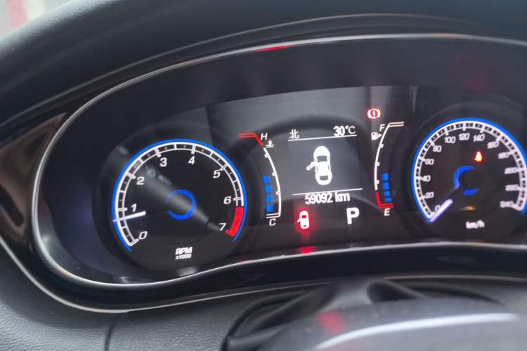 Used Fiat Viaggio 2013 1.4T Anniversary Edition Odometer Close Up