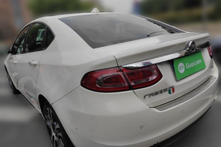 Used Fiat Viaggio 2013 1.4T Anniversary Edition Rear Left 45 Deg