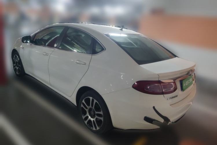 Used Fiat Viaggio 2013 1.4T Anniversary Edition Rear Left 45 Deg