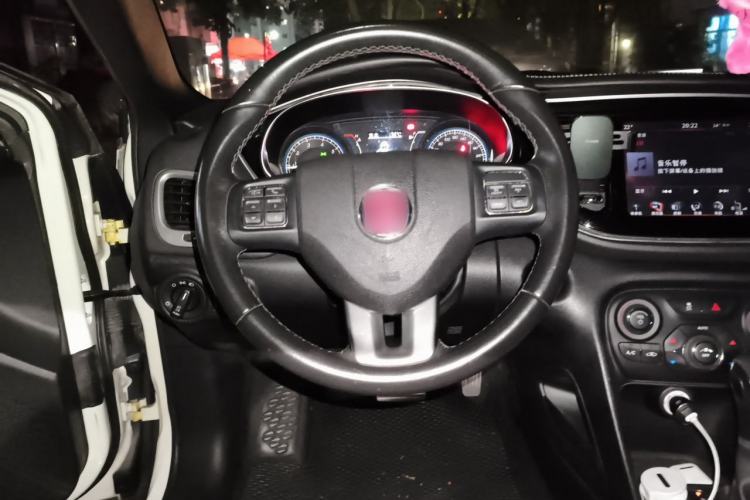 Used Fiat Viaggio 2013 1.4T Anniversary Edition Steering Wheel