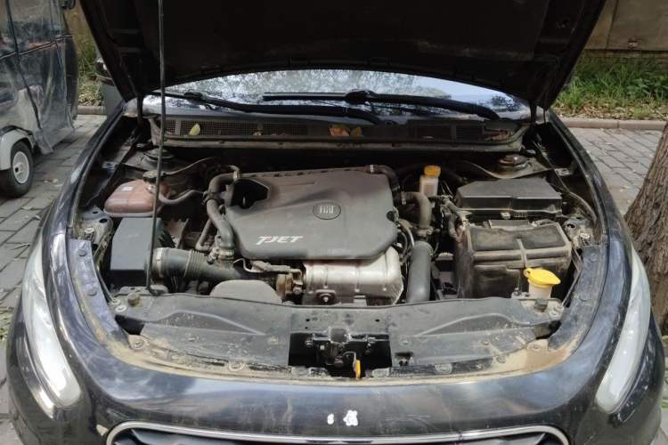 Used Fiat Viaggio 2014 1.4T Manual Jingxiang Edition Engine Bay