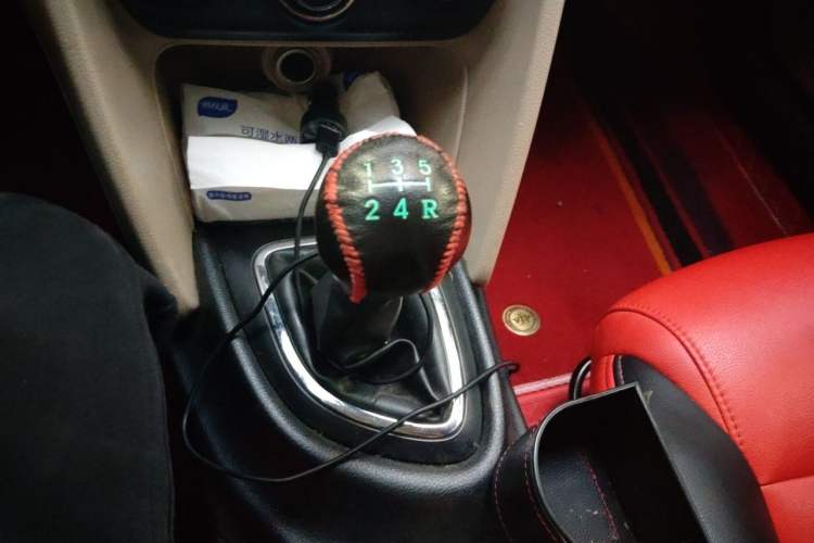Used Fiat Viaggio 2014 1.4T Manual Jingxiang Edition Gear Lever
