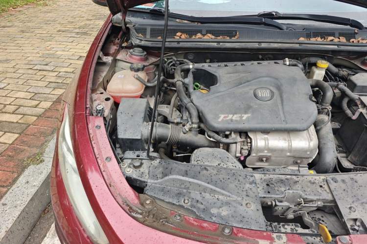 Used Fiat Viaggio 2014 1.4T Manual Jingxiang Edition Engine Bay Right